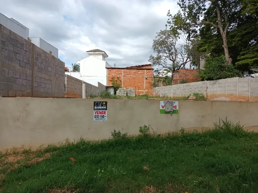 Foto 1 de Lote/Terreno à venda, 427m² em Aparecidinha, Sorocaba