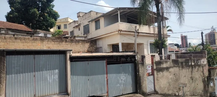 Foto 1 de Casa com 3 Quartos à venda, 173m² em São João, Volta Redonda