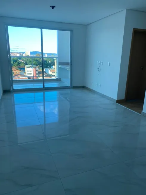 Foto 1 de Apartamento com 3 Quartos à venda, 100m² em Centro, Montes Claros