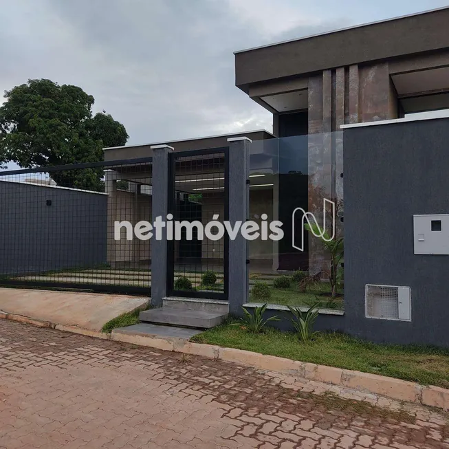 Foto 1 de Casa com 3 Quartos à venda, 236m² em Setor Habitacional Arniqueira, Brasília