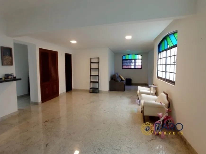 Foto 1 de Apartamento com 3 Quartos à venda, 177m² em Cruzeiro, Belo Horizonte