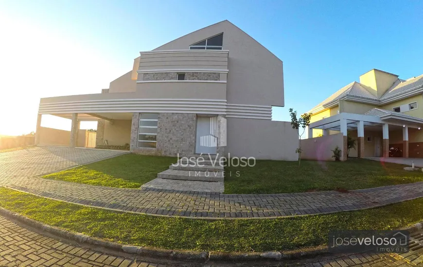 Foto 1 de Casa de Condomínio com 4 Quartos à venda, 400m² em Santa Felicidade, Curitiba