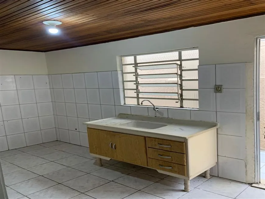 Foto 1 de Casa com 1 Quarto para alugar, 40m² em Cambuci, São Paulo