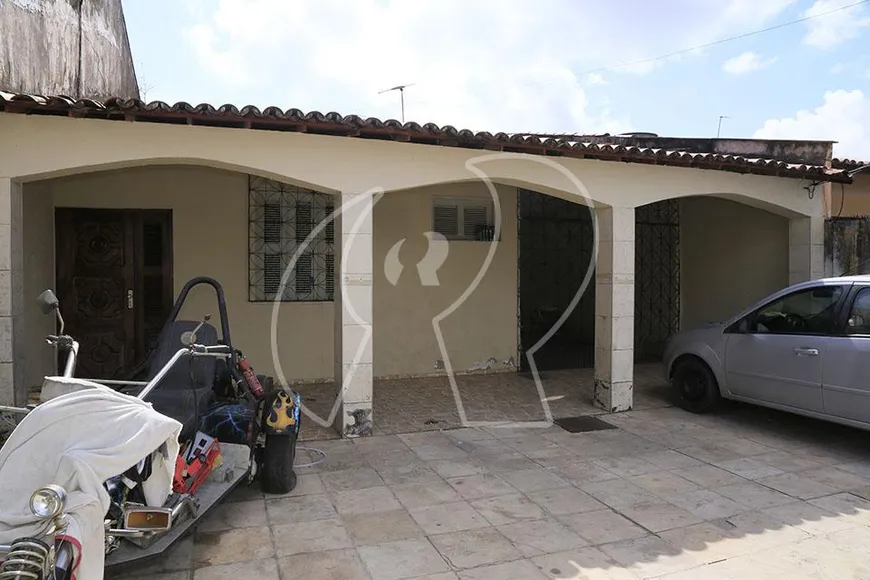 Foto 1 de Casa com 3 Quartos à venda, 139m² em Sapiranga, Fortaleza