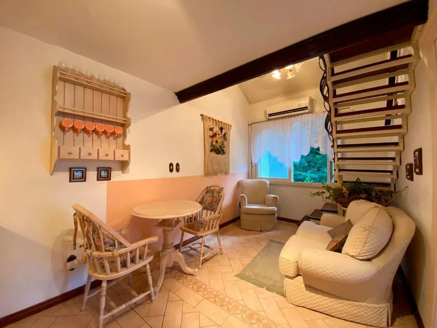 Foto 1 de Apartamento com 2 Quartos à venda, 57m² em Planalto, Gramado