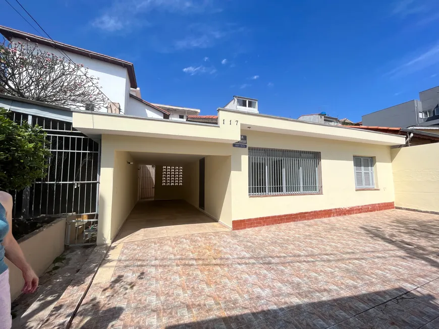 Foto 1 de Casa com 3 Quartos à venda, 130m² em Jardim Regis, São Paulo