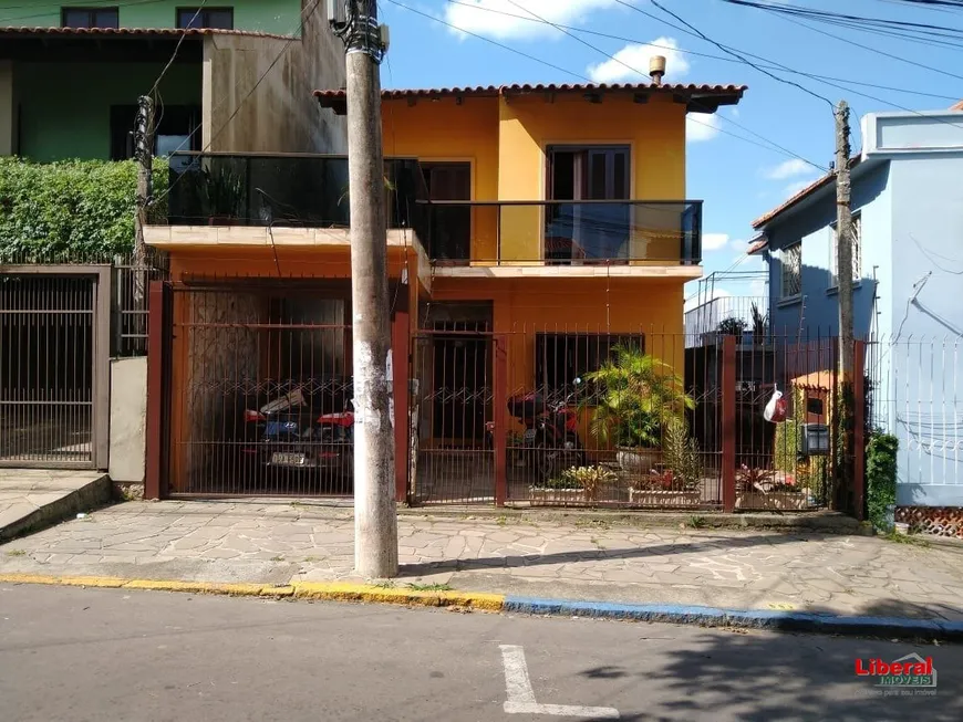 Foto 1 de Casa com 3 Quartos à venda, 136m² em Centro, Viamão