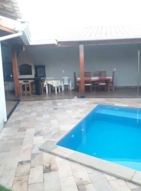 Foto 1 de Casa com 4 Quartos à venda, 375m² em Vigilato Pereira, Uberlândia