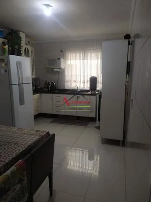 Foto 1 de Sobrado com 2 Quartos à venda, 100m² em Vila Assis Brasil, Mauá