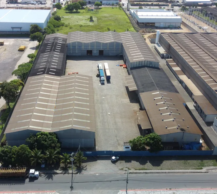 Foto 1 de Galpão/Depósito/Armazém para alugar, 10200m² em Civit II, Serra