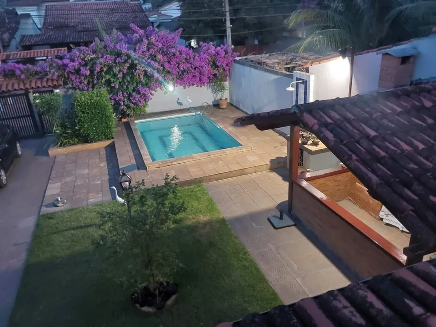 Foto 1 de Casa com 3 Quartos à venda, 450m² em Piratininga, Niterói