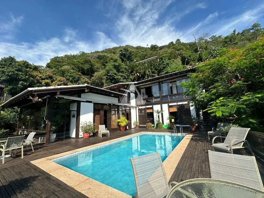 Foto 1 de Casa de Condomínio com 4 Quartos à venda, 600m² em Itanhangá, Rio de Janeiro
