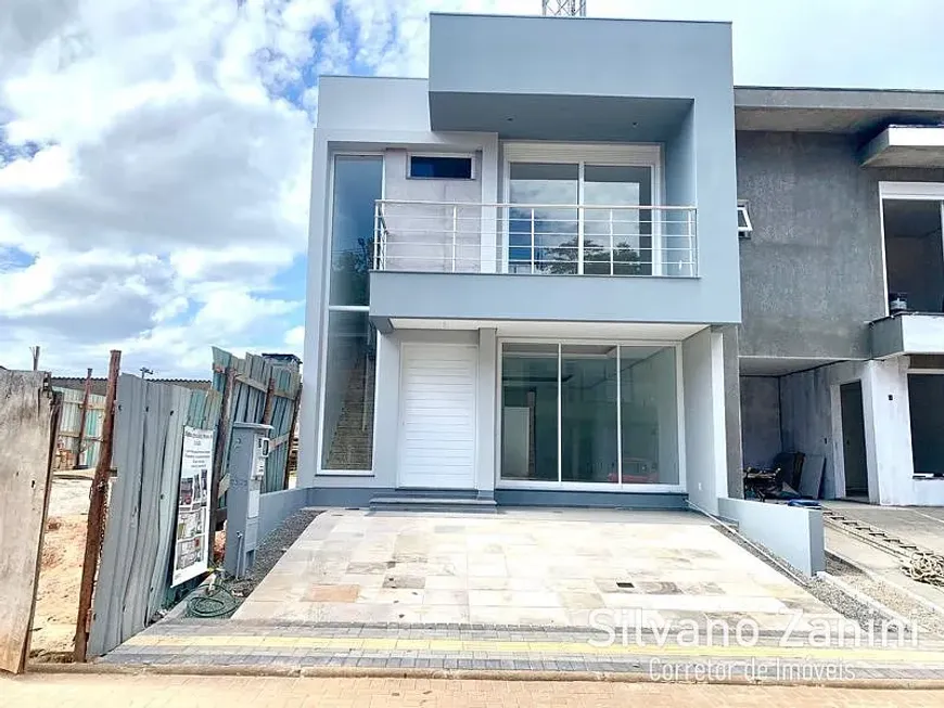 Foto 1 de Casa de Condomínio com 4 Quartos à venda, 150m² em Jansen, Gravataí