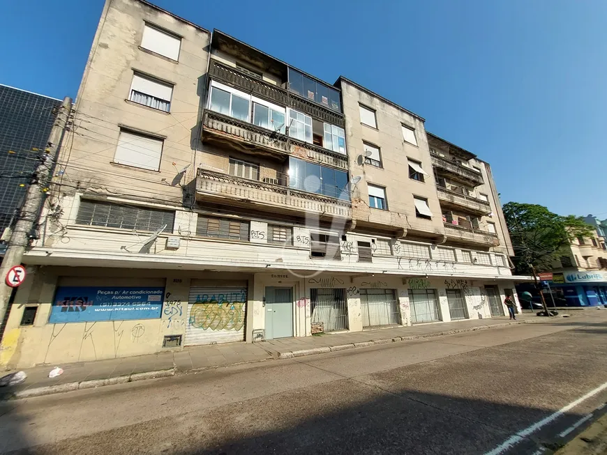 Foto 1 de Apartamento com 2 Quartos à venda, 67m² em Navegantes, Porto Alegre