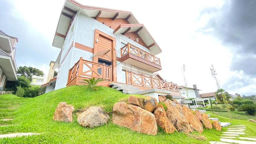 Foto 1 de Casa de Condomínio com 4 Quartos à venda, 324m² em , Gramado
