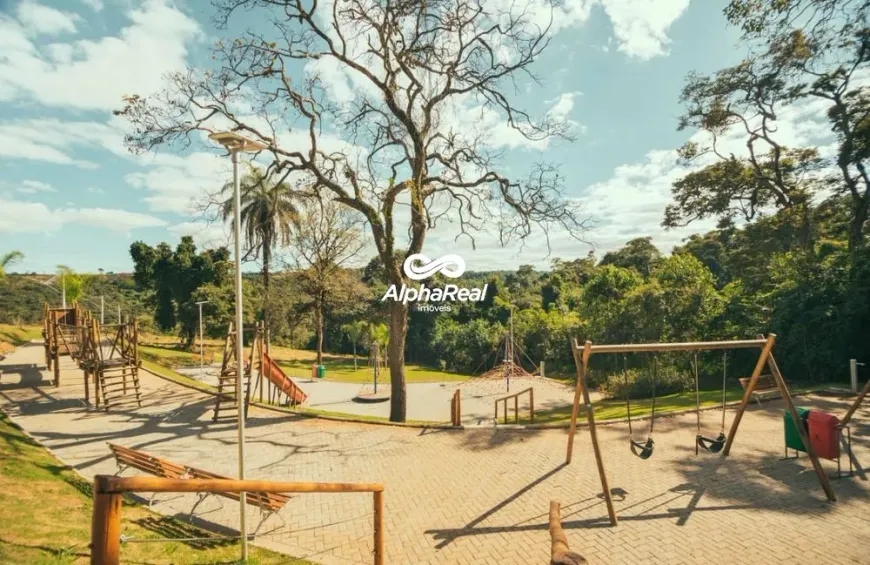 Foto 1 de Lote/Terreno à venda, 1050m² em Salgado Filho, Brumadinho