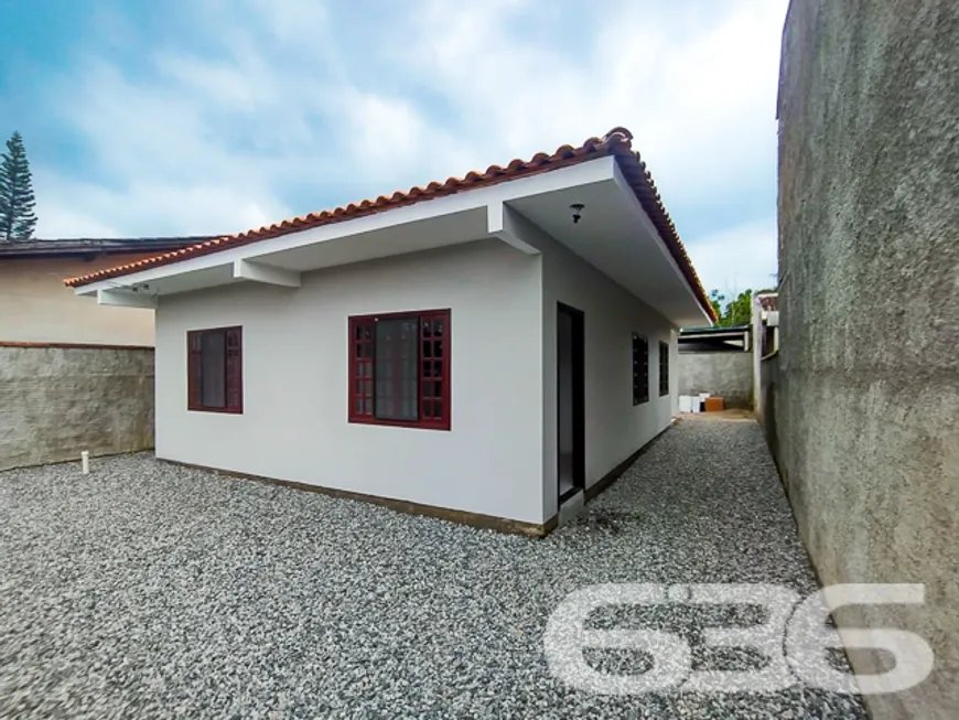 Foto 1 de Casa com 2 Quartos à venda, 77m² em Vila Nova, Joinville