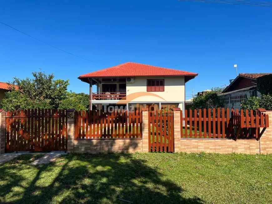 Foto 1 de Casa com 7 Quartos à venda, 350m² em Alto Arroio, Imbituba