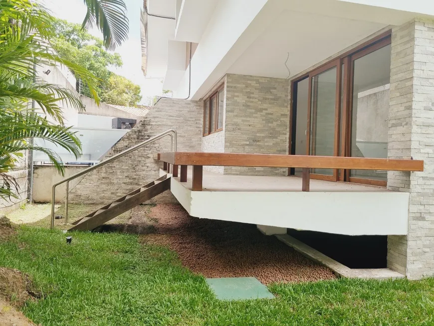 Foto 1 de Casa com 4 Quartos à venda, 258m² em Poço, Recife