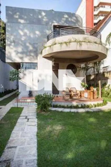 Foto 1 de Casa com 4 Quartos à venda, 180m² em Lagoa, Rio de Janeiro