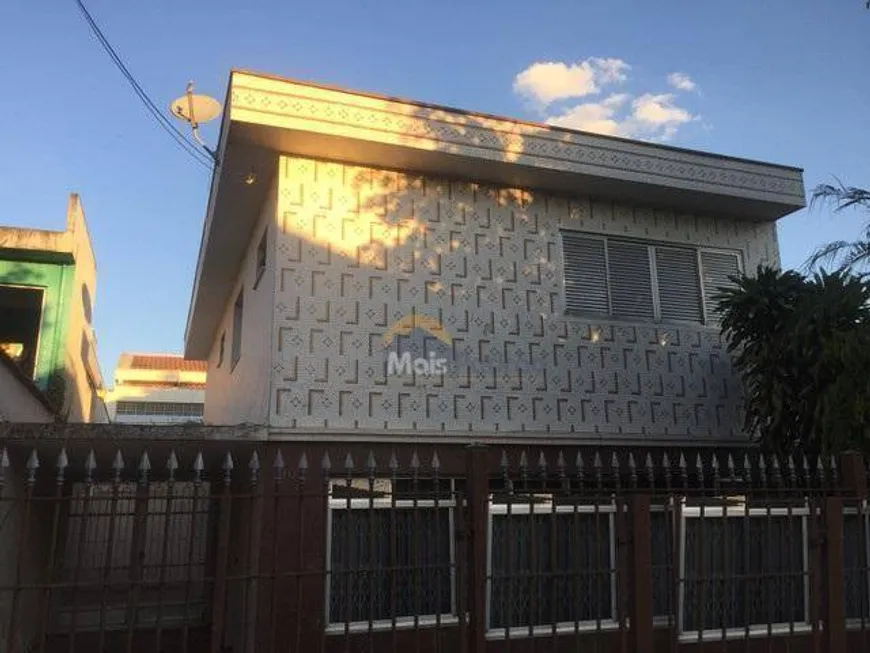 Foto 1 de Casa com 4 Quartos para venda ou aluguel, 160m² em Vila Canero, São Paulo