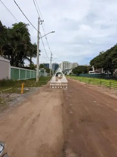 Foto 1 de Lote/Terreno à venda, 240m² em Recreio Dos Bandeirantes, Rio de Janeiro