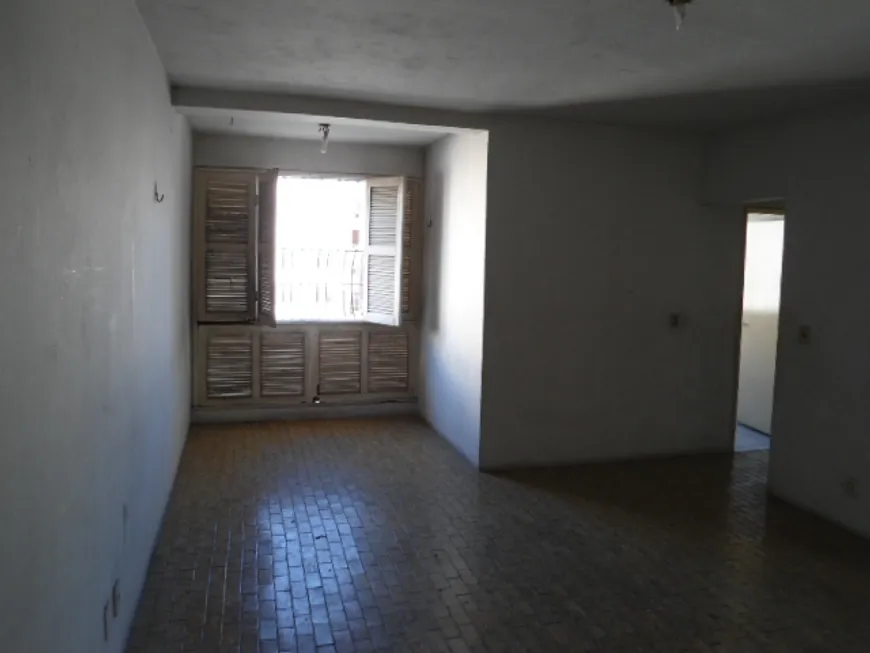 Foto 1 de Apartamento com 3 Quartos para alugar, 85m² em Presidente Kennedy, Fortaleza