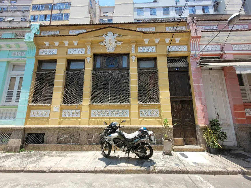 Foto 1 de Casa com 5 Quartos à venda, 170m² em Catete, Rio de Janeiro