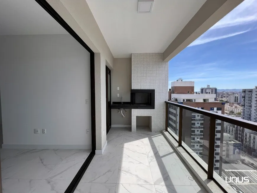 Foto 1 de Apartamento com 3 Quartos à venda, 104m² em Kobrasol, São José