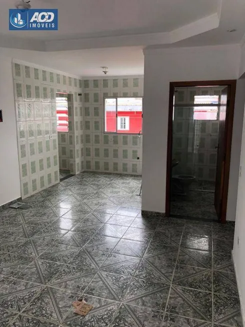 Foto 1 de Casa com 2 Quartos para alugar, 80m² em Jardim Alamo, Guarulhos