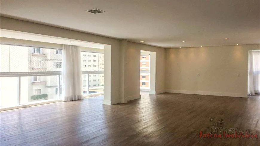 Foto 1 de Apartamento com 3 Quartos à venda, 168m² em Higienópolis, São Paulo