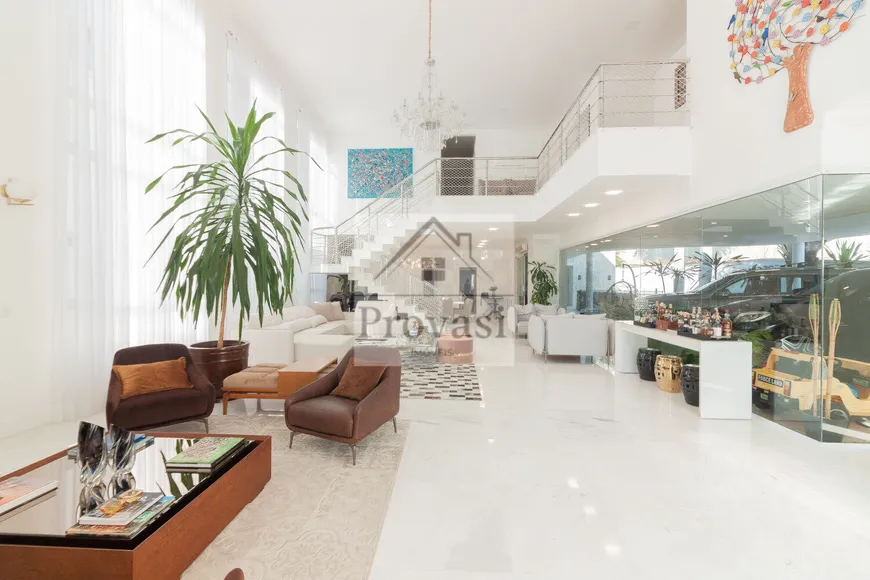 Foto 1 de Casa de Condomínio com 5 Quartos para alugar, 670m² em Alphaville, Santana de Parnaíba