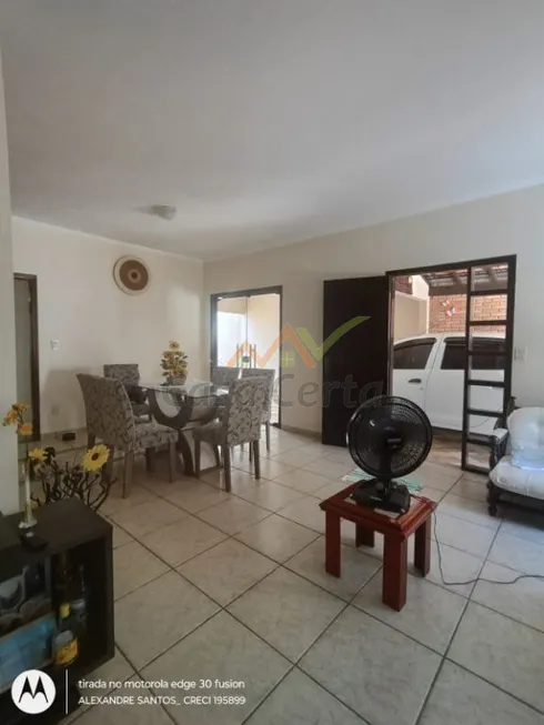 Foto 1 de Casa com 3 Quartos à venda, 300m² em Jardim Santo Antonio, São Paulo