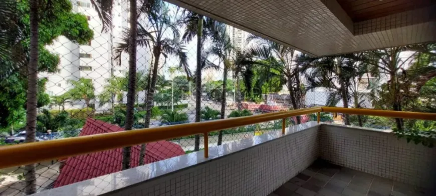 Foto 1 de Apartamento com 4 Quartos para alugar, 412m² em Monteiro, Recife