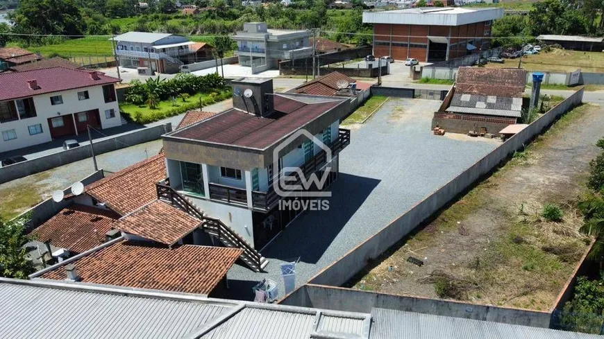 Foto 1 de Casa com 3 Quartos à venda, 210m² em Escolinha, Guaramirim