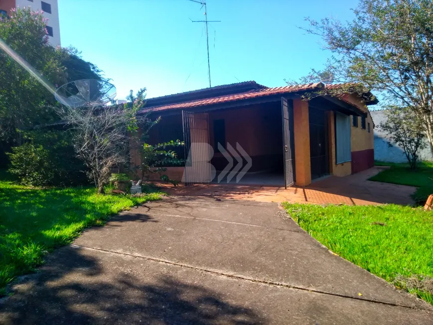 Foto 1 de Fazenda/Sítio com 5 Quartos à venda, 302m² em Chácara Esperia, Piracicaba