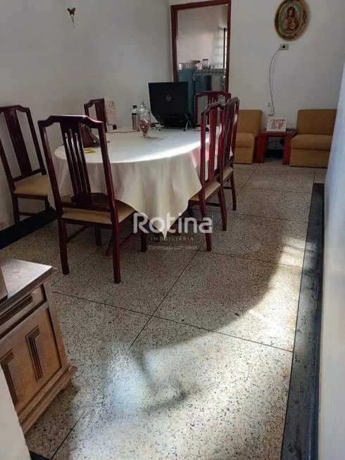 Foto 1 de Casa com 3 Quartos à venda, 152m² em Martins, Uberlândia