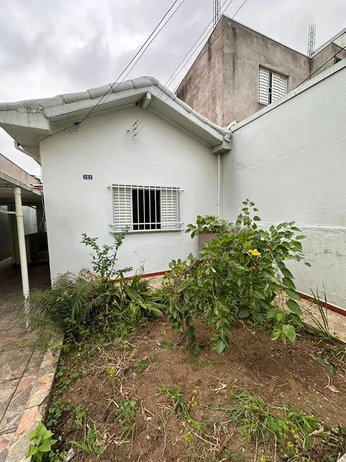 Foto 1 de Casa com 4 Quartos para alugar, 200m² em Água Rasa, São Paulo