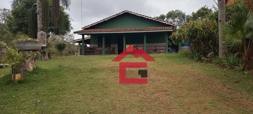 Foto 1 de Fazenda/Sítio com 3 Quartos à venda, 120m² em Dona Catarina, São Roque