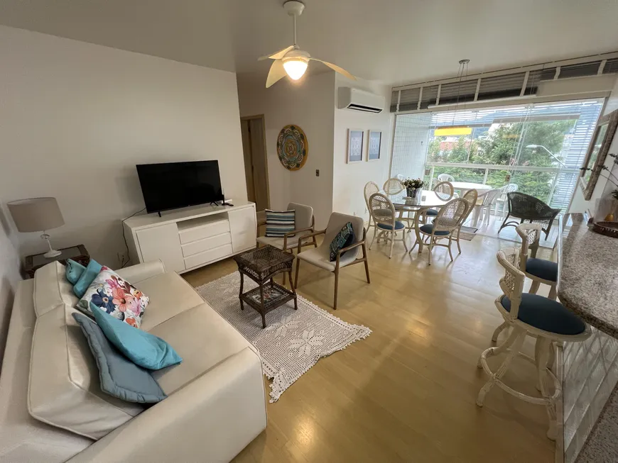 Foto 1 de Apartamento com 2 Quartos para alugar, 70m² em Jurerê, Florianópolis