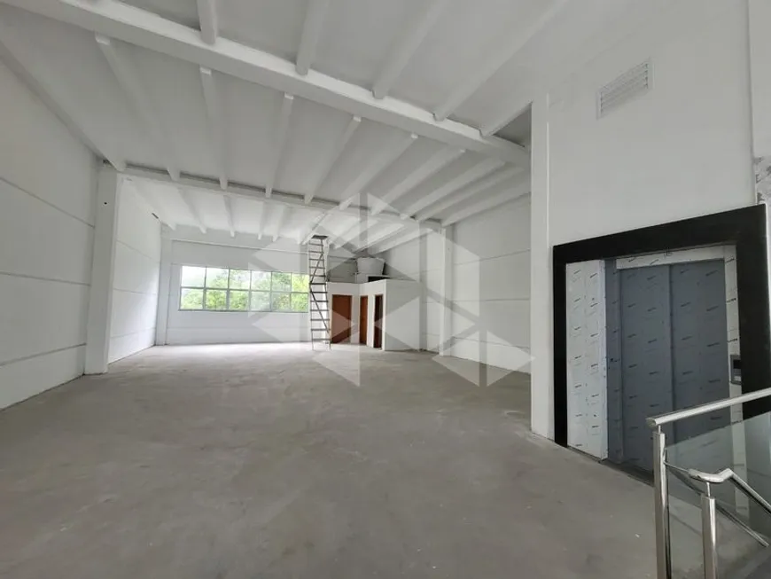 Foto 1 de Sala Comercial para alugar, 631m² em Sarandi, Porto Alegre