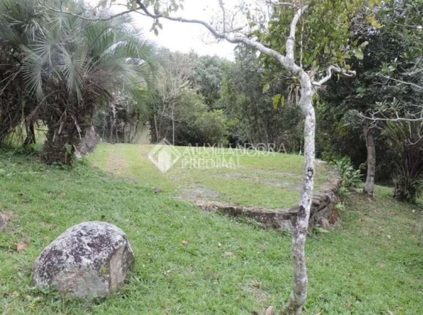 Foto 1 de Lote/Terreno à venda, 5565m² em Praia do Rosa, Imbituba