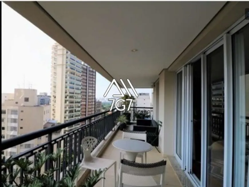 Foto 1 de Apartamento com 3 Quartos à venda, 189m² em Itaim Bibi, São Paulo