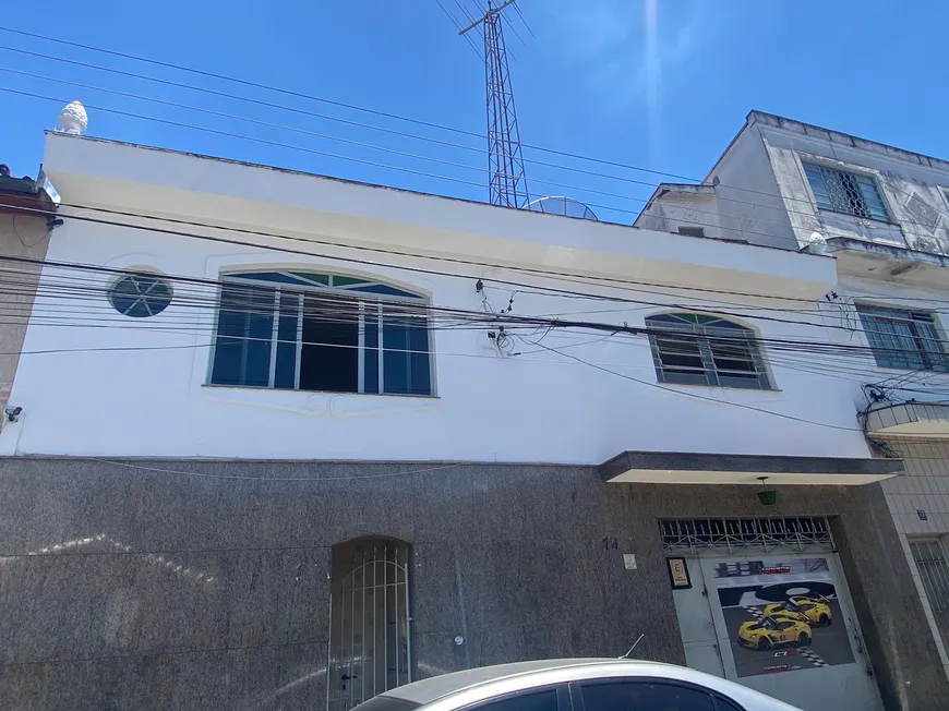Foto 1 de Casa com 2 Quartos para alugar, 120m² em Moinho Velho, São Paulo