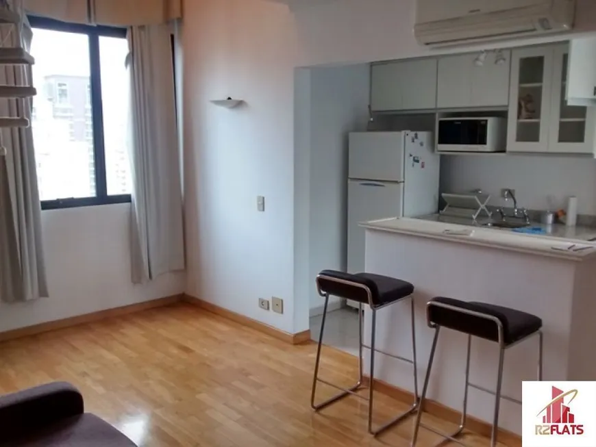 Foto 1 de Flat com 1 Quarto para alugar, 49m² em Vila Olímpia, São Paulo