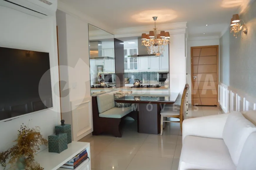 Foto 1 de Apartamento com 1 Quarto à venda, 70m² em Santa Mônica, Uberlândia