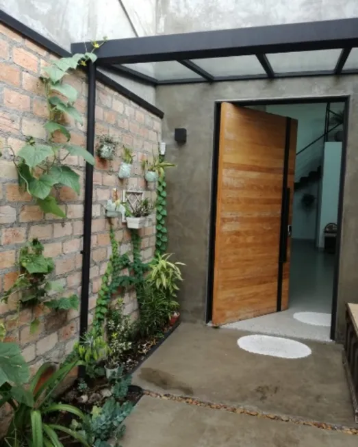 Foto 1 de Casa com 3 Quartos à venda, 250m² em Vila Granada, São Paulo