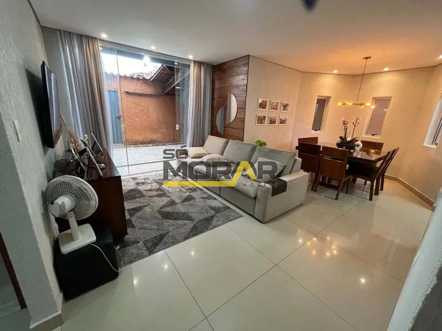 Foto 1 de Casa com 4 Quartos à venda, 360m² em Tijuca, Contagem