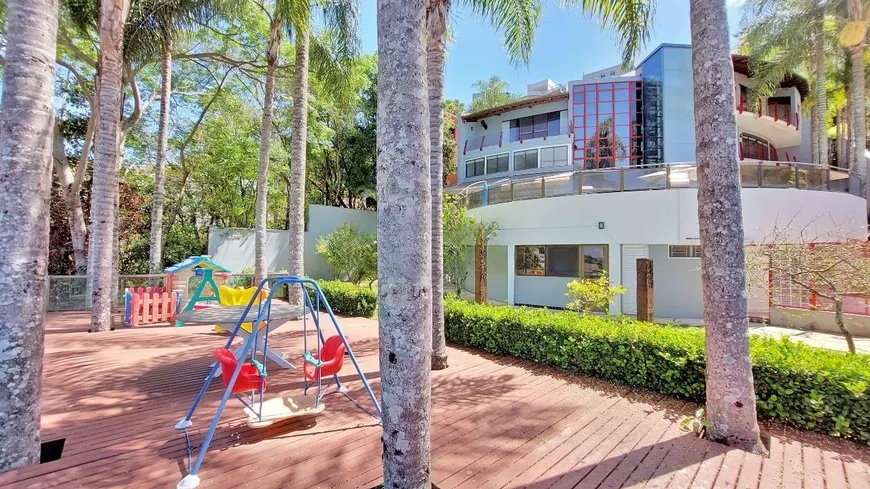 Foto 1 de Casa de Condomínio com 4 Quartos à venda, 800m² em Vila Castela , Nova Lima