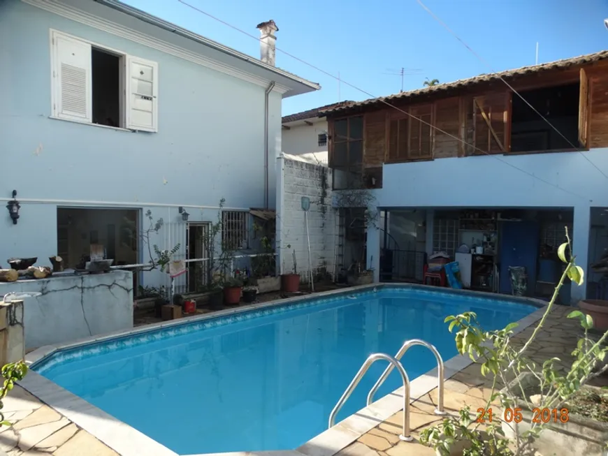 Foto 1 de Casa com 4 Quartos à venda, 230m² em Serra, Belo Horizonte